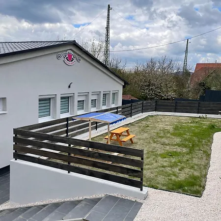 Málnahome Wellness Apartamento *